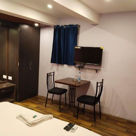 Hotel Ucs Kolkata Ngoại thất bức ảnh