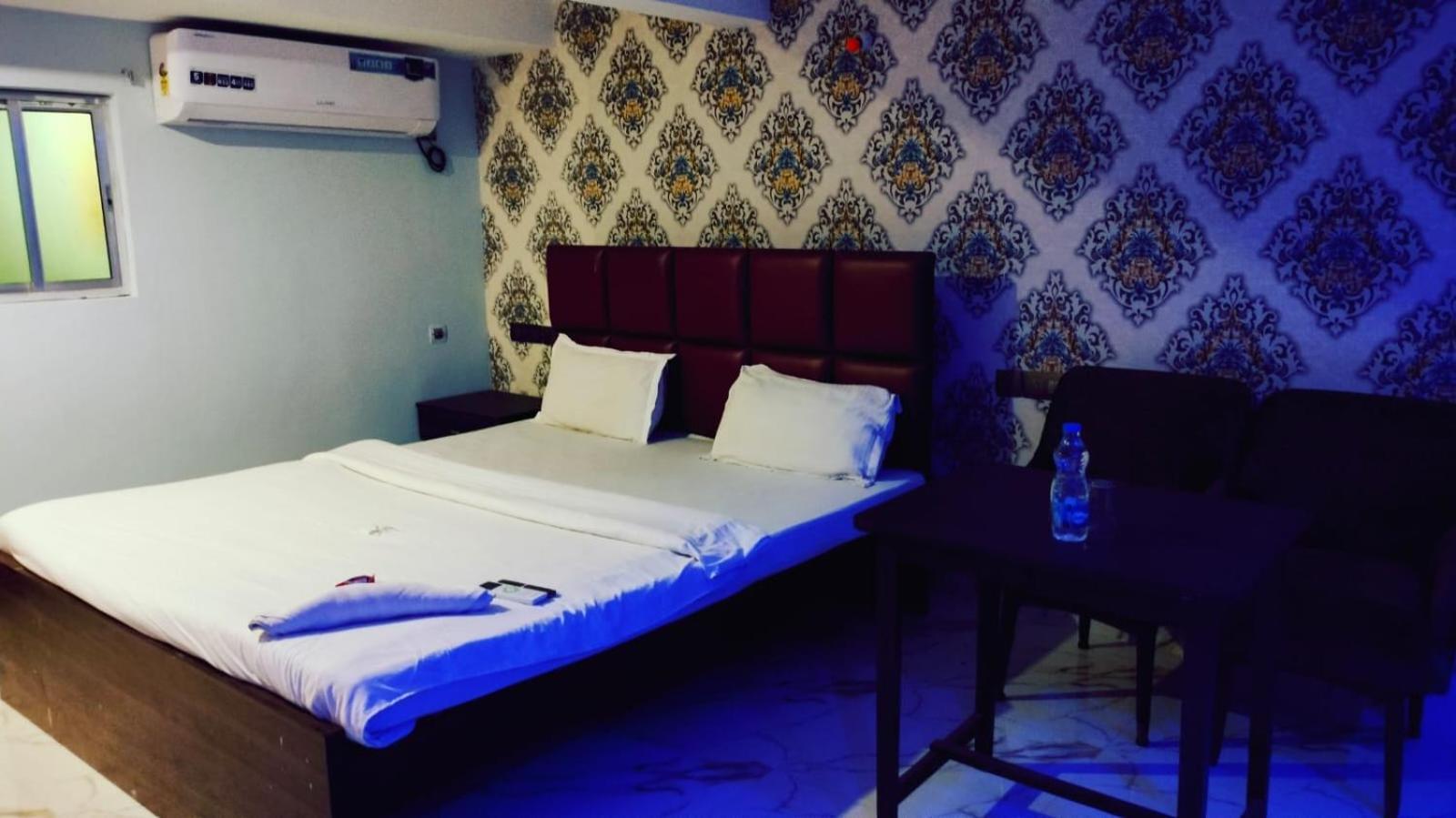 Hotel Ucs Kolkata Ngoại thất bức ảnh